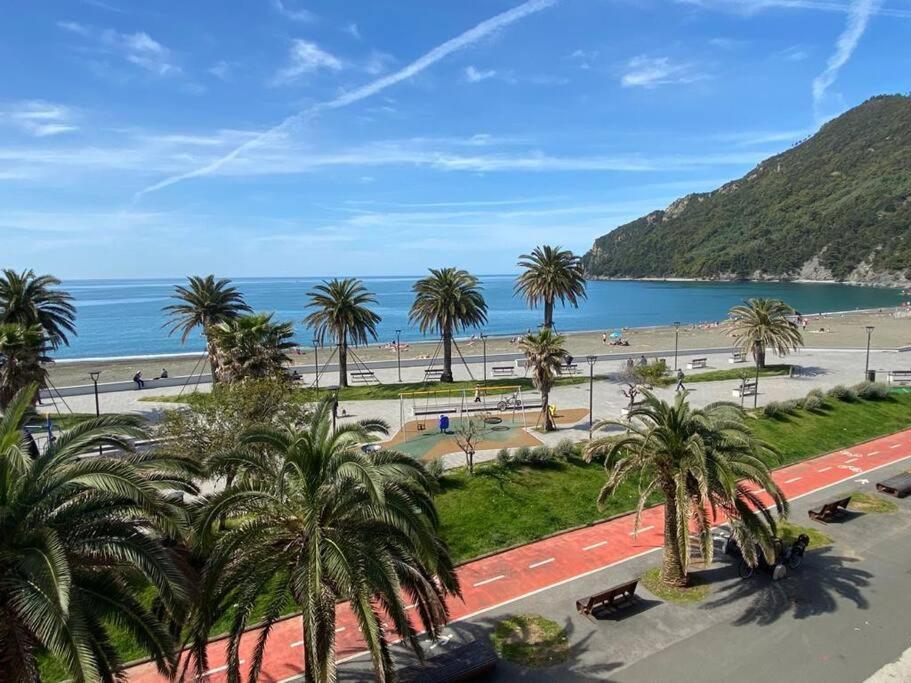 Ferienwohnung A Window To The Sea Riva Trigoso Exterior foto